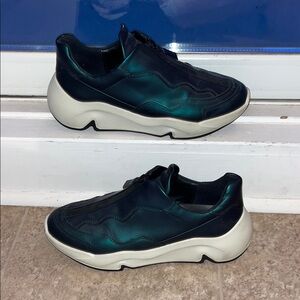 Ecco Black and Green Sneakers with Sleek Design